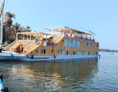 Princess Diana 12-cabin dahabiya